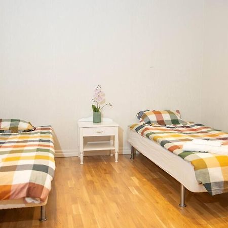 Historical Malt Factory Apartment, 6 Bedrooms, Sleeps 12 , Hot Tub Helsingborg Exterior foto